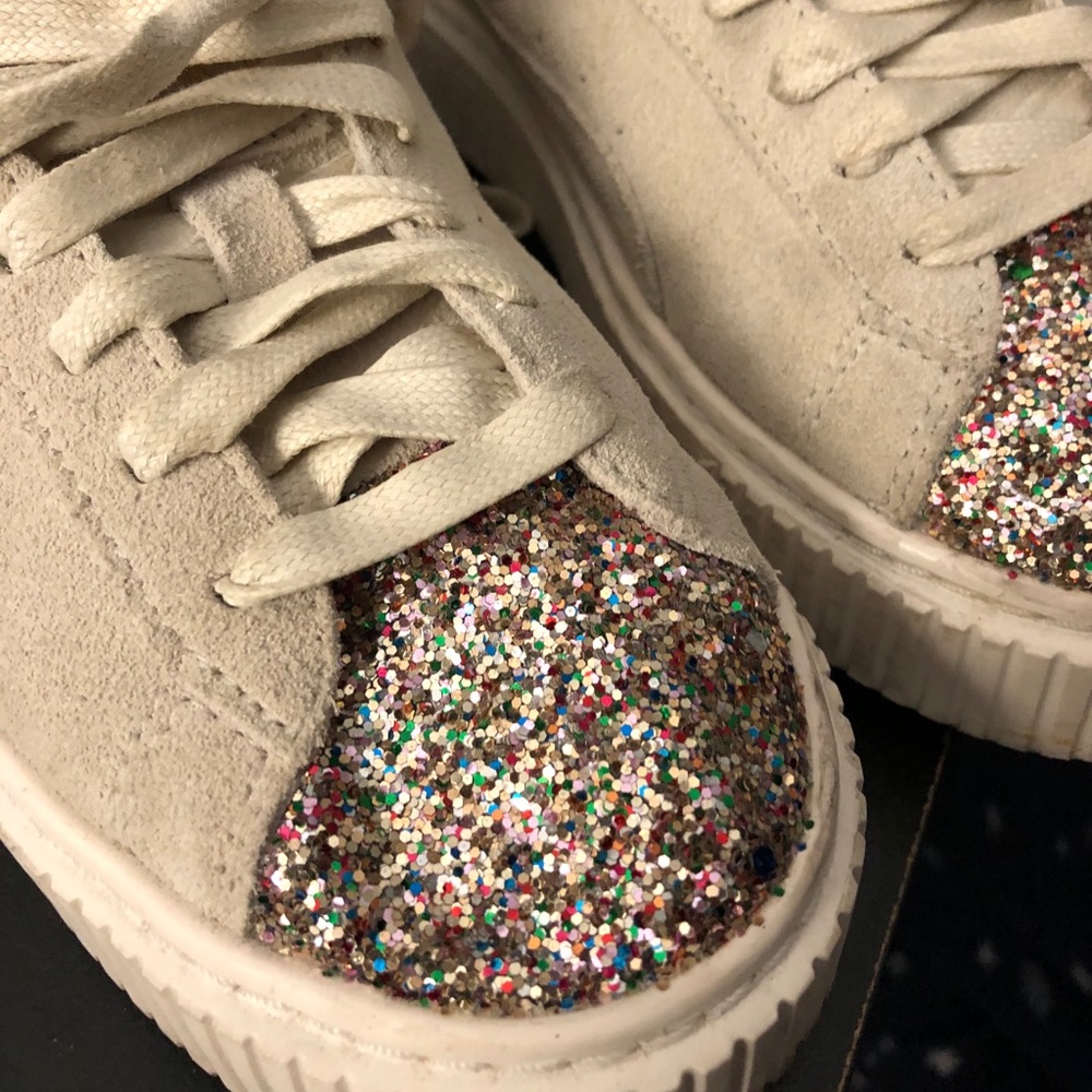 Women’s shoes